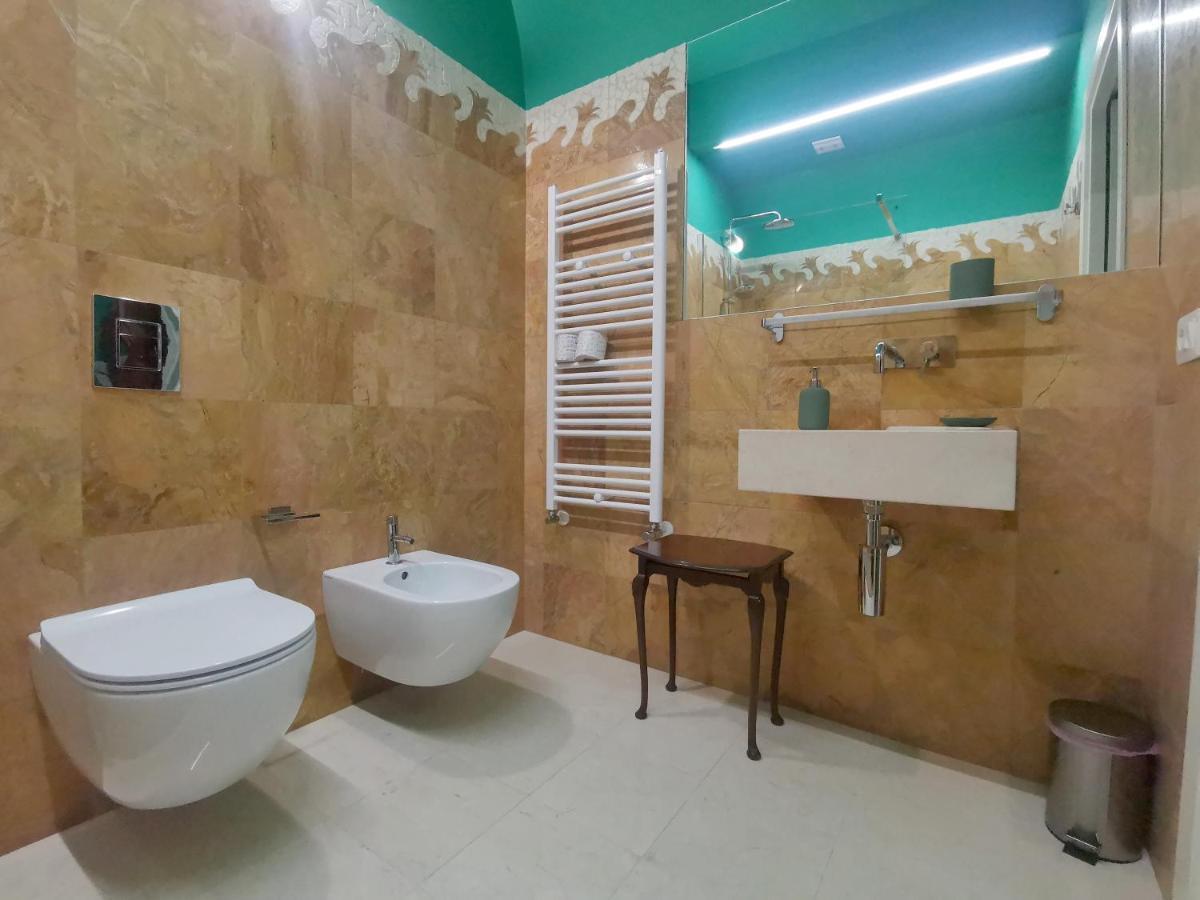 Speciale Tarshito Guesthouse Bari Eksteriør billede