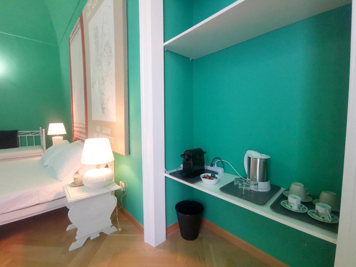 Speciale Tarshito Guesthouse Bari Eksteriør billede
