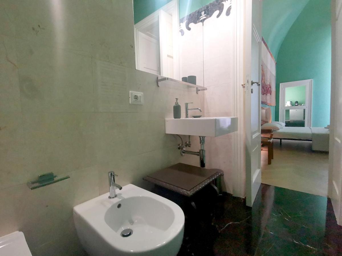 Speciale Tarshito Guesthouse Bari Eksteriør billede