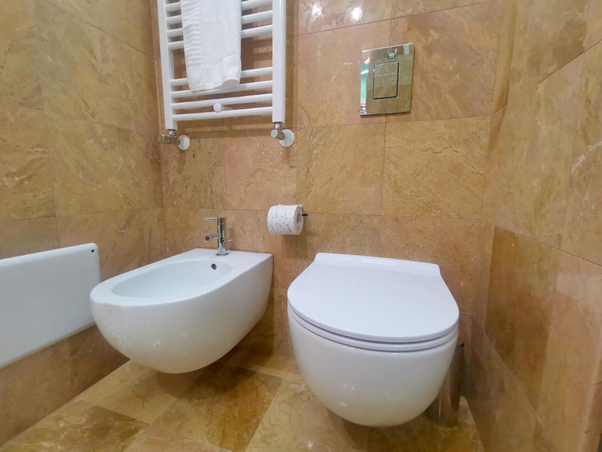 Speciale Tarshito Guesthouse Bari Eksteriør billede